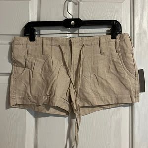 NWT Body Central Linen Short